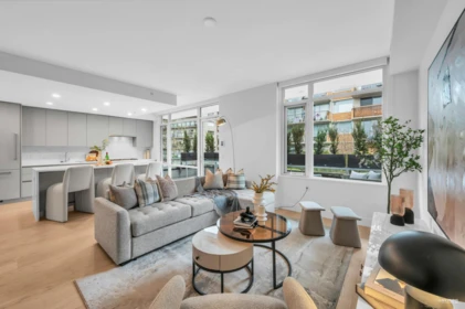 Outdoor Patio Photo of 301 1331 Marine Drive, West Vancouver, BC