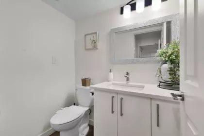 Mudroom Photo of 35834 Eaglecrest Drive, Abbotsford, BC