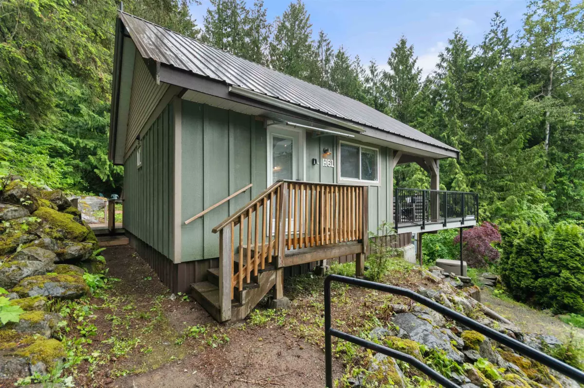Exterior Rear Photo of H61 Blueberry Crescent, Sunshine Valley, BC