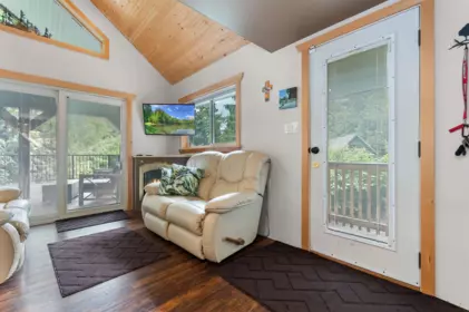 Breakfast Nook Photo of H61 Blueberry Crescent, Sunshine Valley, BC