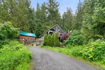 Garden / Landscaping Photo of H61 Blueberry Crescent, Sunshine Valley, BC
