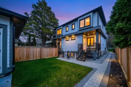 2837 W 31st Avenue, Vancouver, BC, Vancouver — Half Duplex for sale