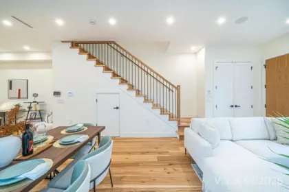 Staircase Photo of 2837 W 31st Avenue, Vancouver, BC