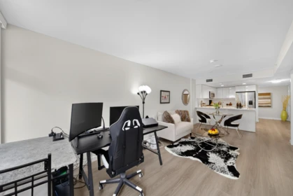507 8699 Hazelbridge Way, Richmond, BC, Richmond — Apartment/Condo for sale