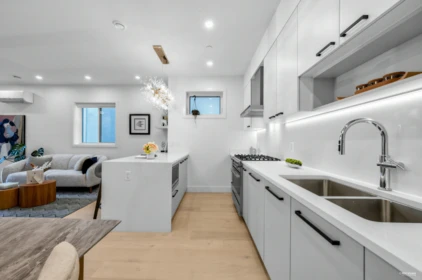 3172 W 26th Avenue, Vancouver, BC, Vancouver — Half Duplex for sale