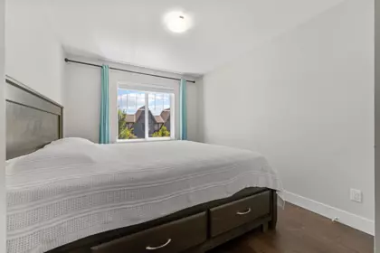 Powder Room Photo of 16467 25 Avenue, Surrey, BC