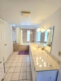 Guest Bathroom Photo of 442 Mariners Way, Mayne Island, BC
