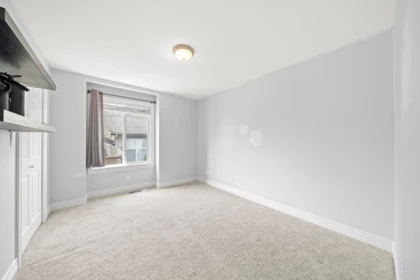 Mudroom Photo of 6652 195 Street, Surrey, BC