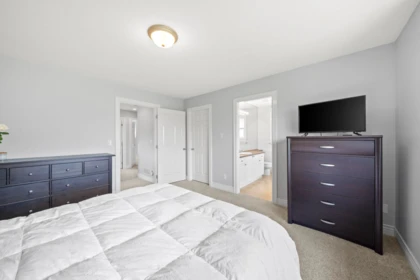 Office / Den Photo of 6652 195 Street, Surrey, BC