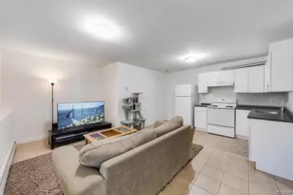 Laundry Room Photo of 14856 69 Avenue, Surrey, BC