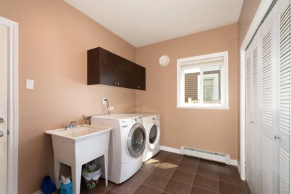 Powder Room Photo of 32620 Carter Avenue, Mission, BC