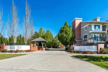 26 19505 68a Avenue, Surrey, BC, Surrey — Townhouse for sale