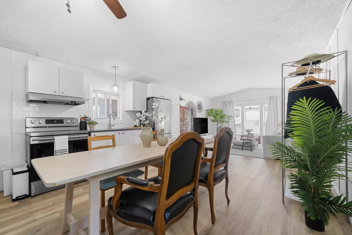 Family Room Photo of 86 3295 Sunnyside Road, Anmore, BC