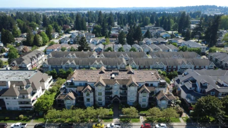Swimming Pool Photo of 208 1650 Grant Avenue, Port Coquitlam, BC