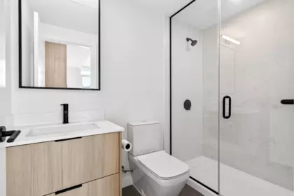 Hallway Photo of 2705 13685 102 Avenue, Surrey, BC
