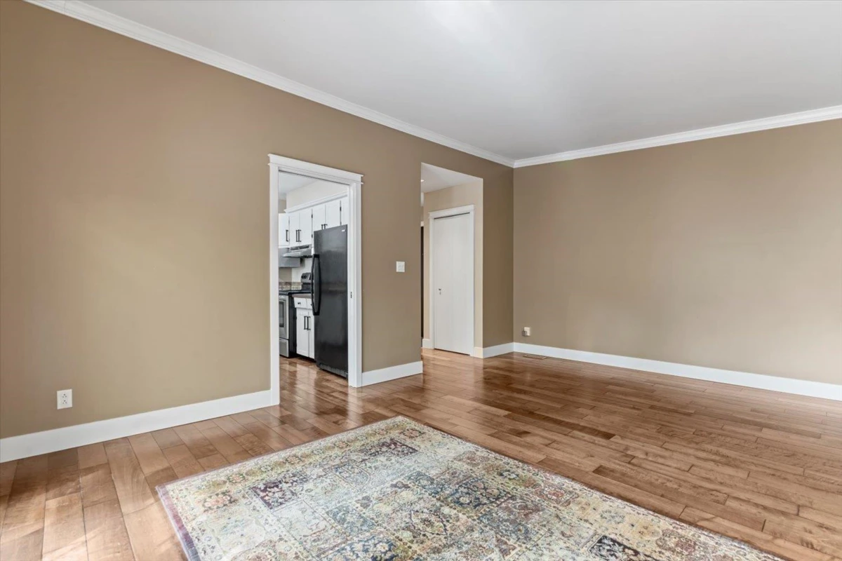 Dining Area Photo of 34282 Cedar Avenue, Abbotsford, BC