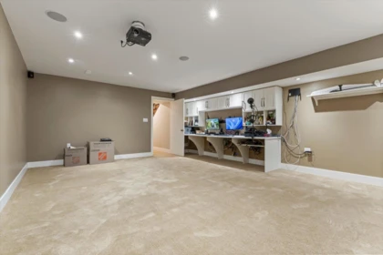 Basement Recreation Room Photo of 34282 Cedar Avenue, Abbotsford, BC