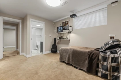Garage Interior Photo of 34282 Cedar Avenue, Abbotsford, BC