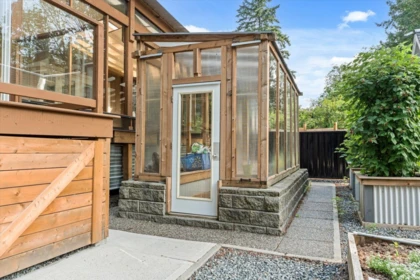 Outdoor Deck Photo of 34282 Cedar Avenue, Abbotsford, BC