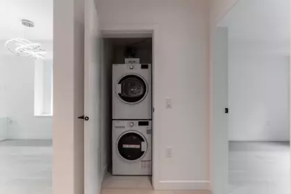 Powder Room Photo of 11 520 W 28th Avenue, Vancouver, BC