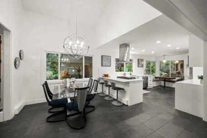 Kitchen Island Photo of 24411 56 Avenue, Langley, BC