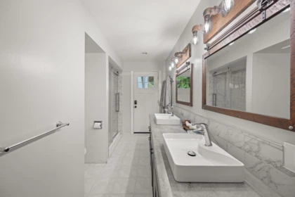 Laundry Room Photo of 24411 56 Avenue, Langley, BC
