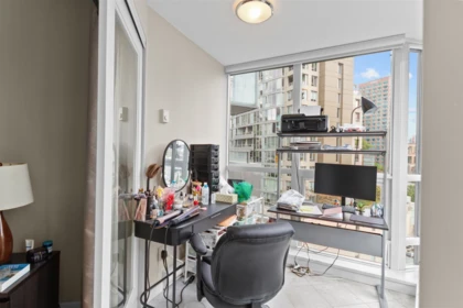 708 833 Seymour Street, Vancouver, BC, Vancouver — Apartment/Condo for sale