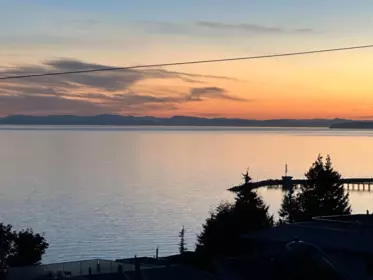 15477 Columbia Avenue, White Rock, BC, White Rock — Single Family Residence for sale