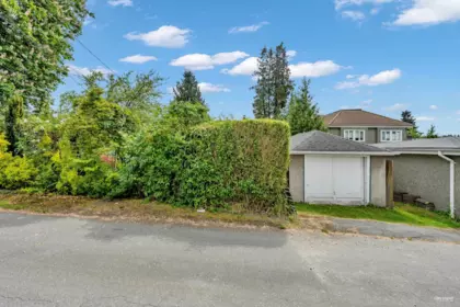 Swimming Pool Photo of 2245 W 22nd Avenue, Vancouver, BC