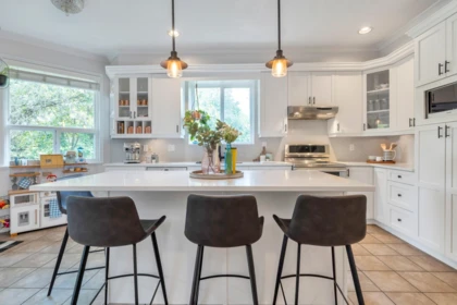 Kitchen Island Photo of 9434 216a Street, Langley, BC
