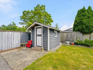 Laundry Room Photo of 4628 Hermitage Drive, Richmond, BC