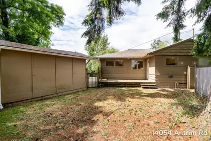 Basement Recreation Room Photo of 14054 Antrim Road, Surrey, BC