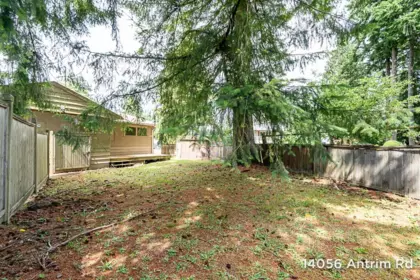 Fitness Center Photo Near 14054 Antrim Road, Surrey, BC
