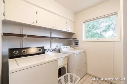 Guest Bathroom Photo of 14054 Antrim Road, Surrey, BC