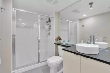 Guest Bathroom Photo of 502 233 Robson Street, Vancouver, BC