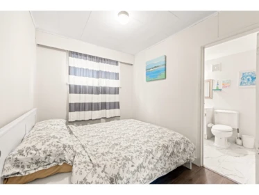 Bedroom 3 Photo of 14878 Buena Vista Avenue, White Rock, BC