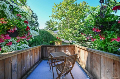 Breakfast Nook Photo of 3305 W 6th Avenue, Vancouver, BC