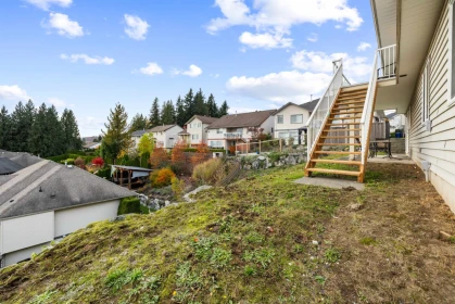 Garden / Landscaping Photo of 32464 E Bobcat Drive, Mission, BC