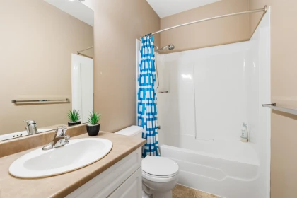 Hallway Photo of 32464 E Bobcat Drive, Mission, BC