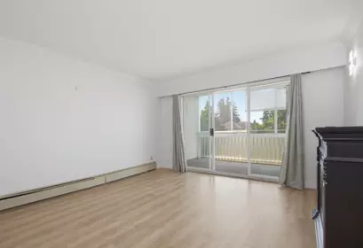 Guest Bathroom Photo of 206 32070 Peardonville Road, Abbotsford, BC