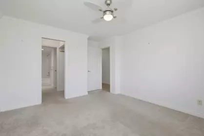 Hallway Photo of 206 32070 Peardonville Road, Abbotsford, BC