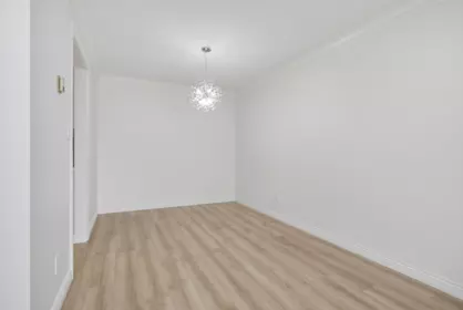 Walk-In Closet Photo of 206 32070 Peardonville Road, Abbotsford, BC