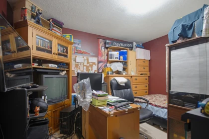 Bedroom 2 Photo of 20573 51a Avenue, Langley, BC