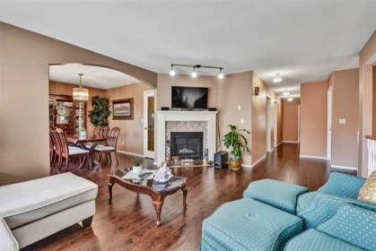 Kitchen Photo of 9256 152 Street, Surrey, BC