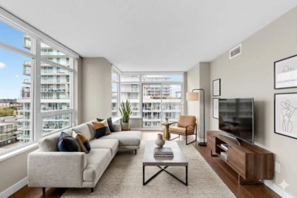 902 6288 No. 3 Road, Richmond, BC, Richmond — Apartment/Condo for sale