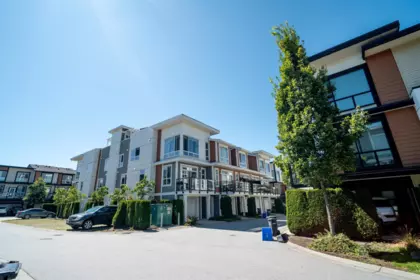 64 20857 77a Avenue, Langley, BC, Langley — Townhouse for sale