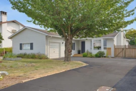 10206 Crystal Drive, Chilliwack, BC