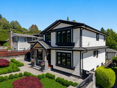 7626 Hedley Avenue, Burnaby, BC, Burnaby — Single Family Residence for sale
