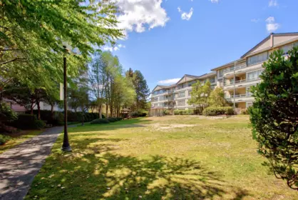Garden / Landscaping Photo of 806 3455 Ascot Place, Vancouver, BC