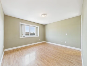 Hallway Photo of 7698 14th Avenue, Burnaby, BC